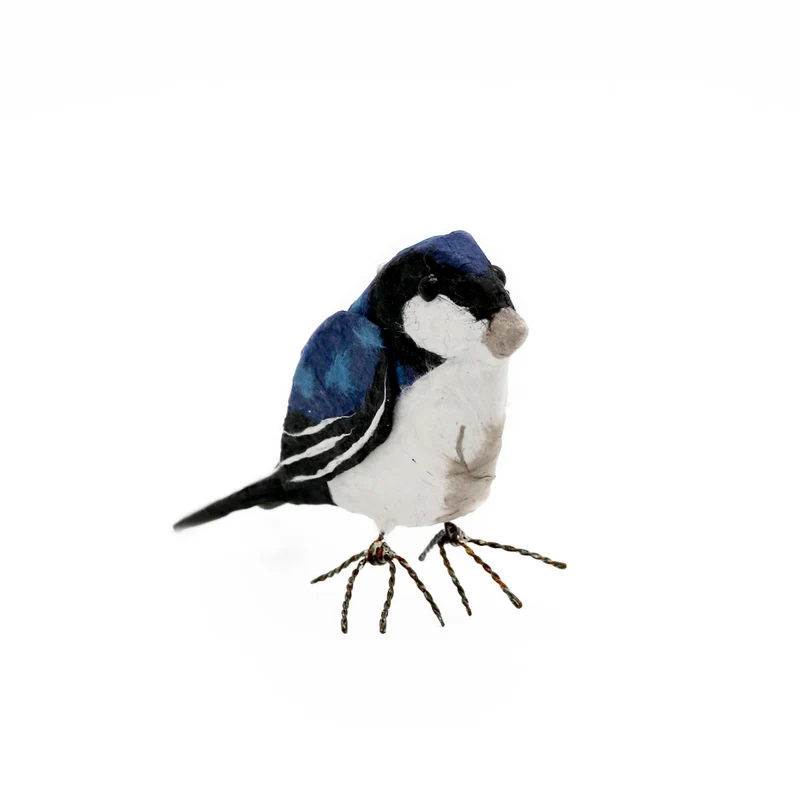 Papiervögel hängend – Handgefertigte Vogelskulpturen aus geschreddertem Büropapier | 7 Arten zur Auswahl