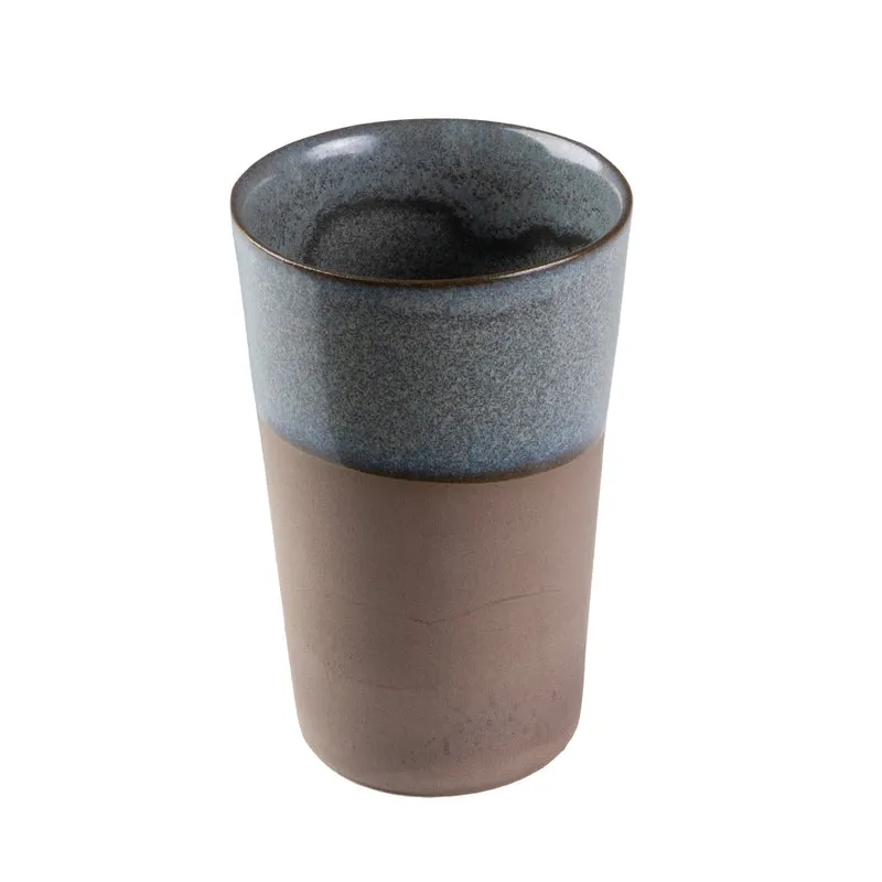 Becher Jana – Handgefertigter Steinzeugbecher mit Naturfinish