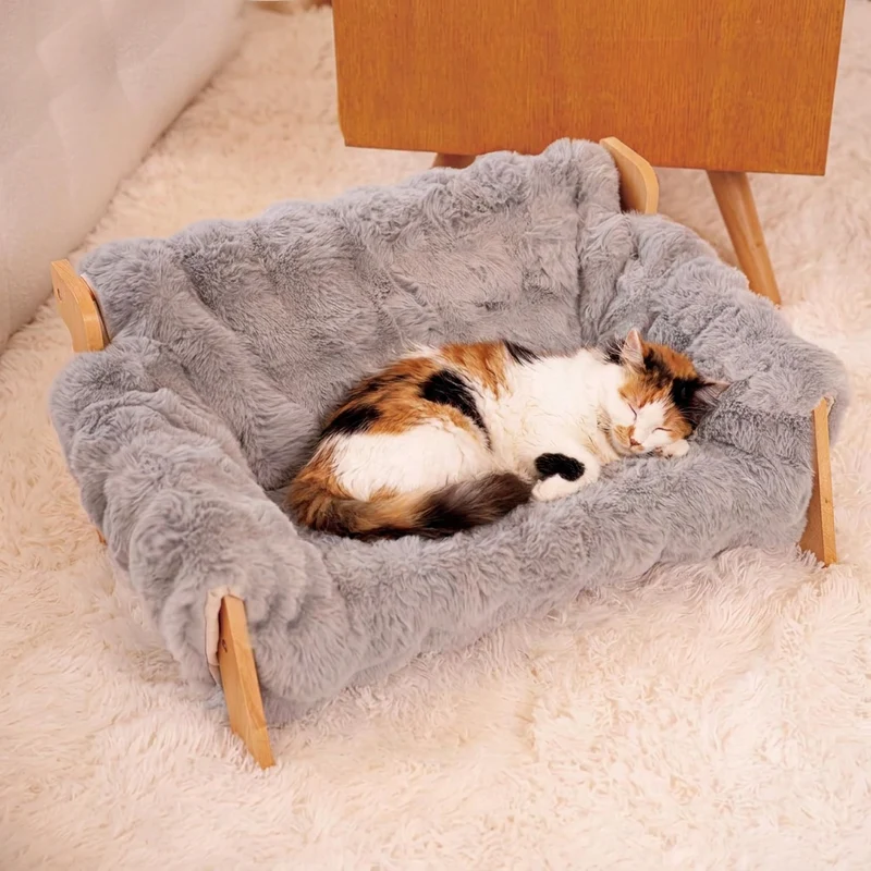 Luxuriöses, erhöhtes Katzenbett aus Massivholz