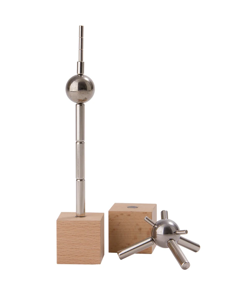 Magnet Fernsehturm Berlin – Souvenir mit Buchenholz-Sockel | 16cm