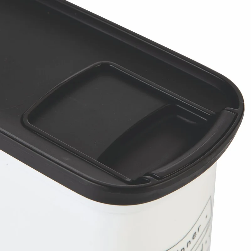 Curver Futterbox - 2 ltr / 1 kg - Snack Behälter Container Dose für Katzen