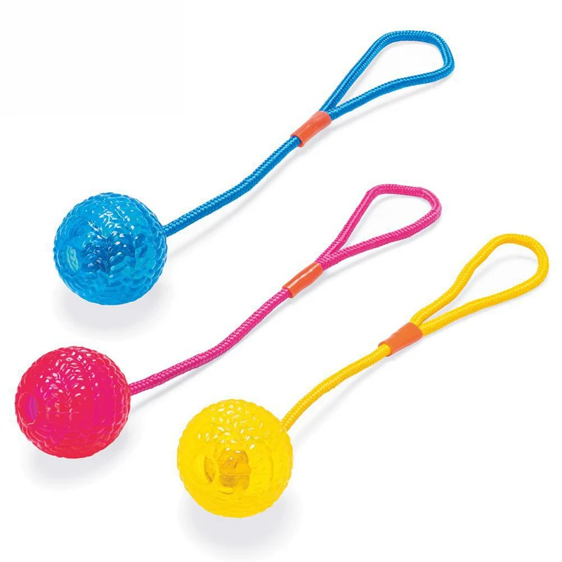 Karlie Ball mit Seil - Hundespiel Apportierspielzeug Wurfspiel - TPR Gummi
