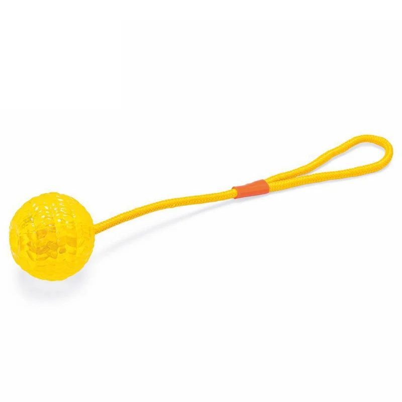 Karlie Ball mit Seil - Hundespiel Apportierspielzeug Wurfspiel - TPR Gummi