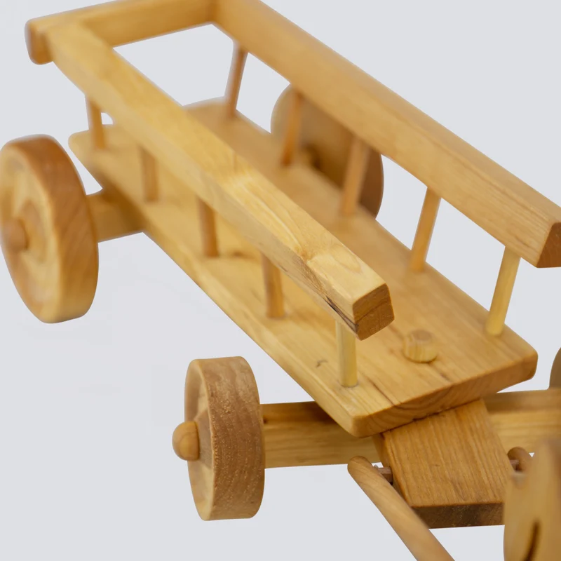 Pferd mit Leiterwagen