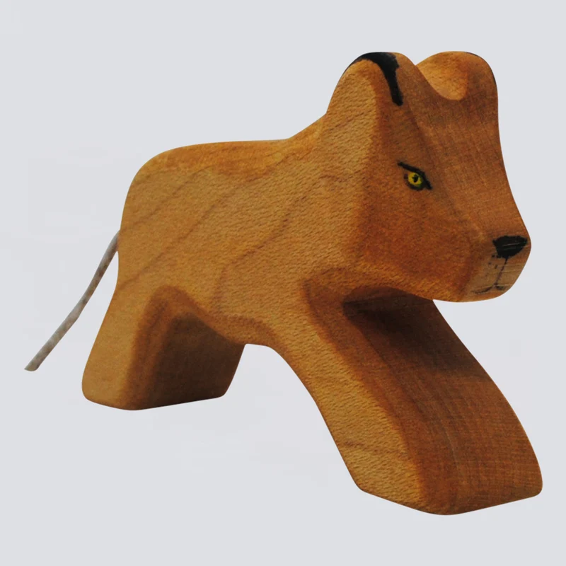 Holzwald Holzfigur Löwe klein