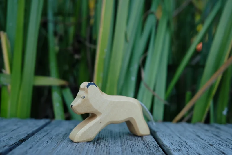 Holzwald Holzfigur Löwe klein