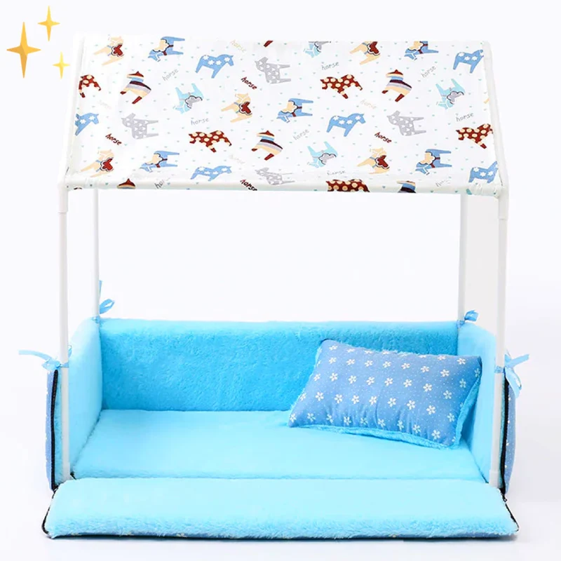 Fleece-Schlafmatte mit Dach und Kuschelkissen