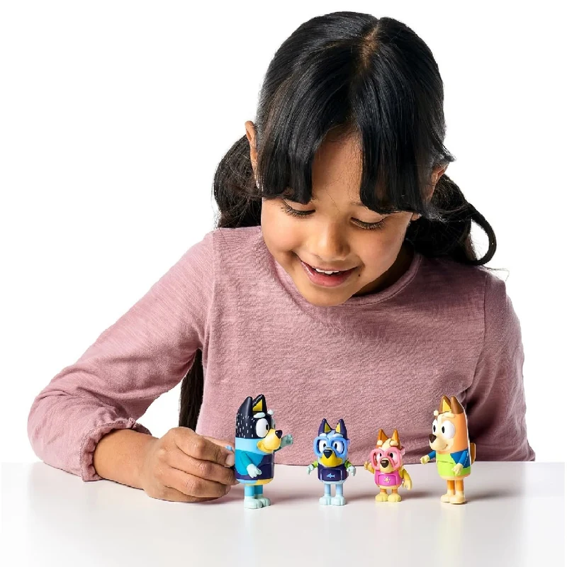 Bluey Beach S9 Figure 4-Pack – Beach Adventure Set