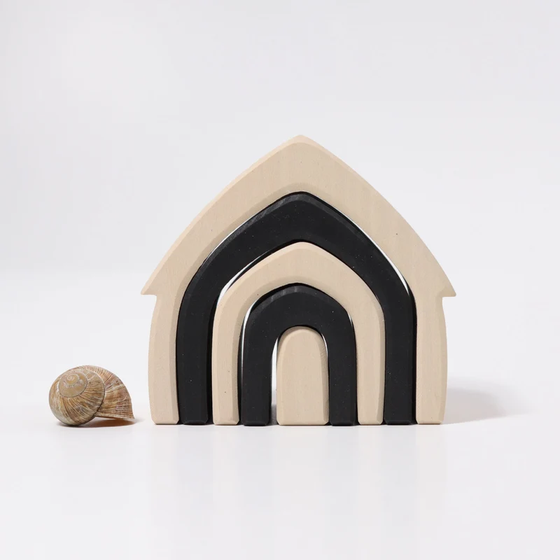 Grimm's Haus monochrom