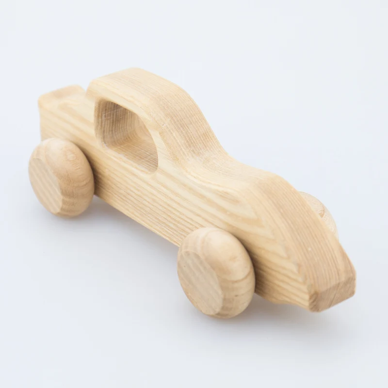 Agentenauto aus Holz