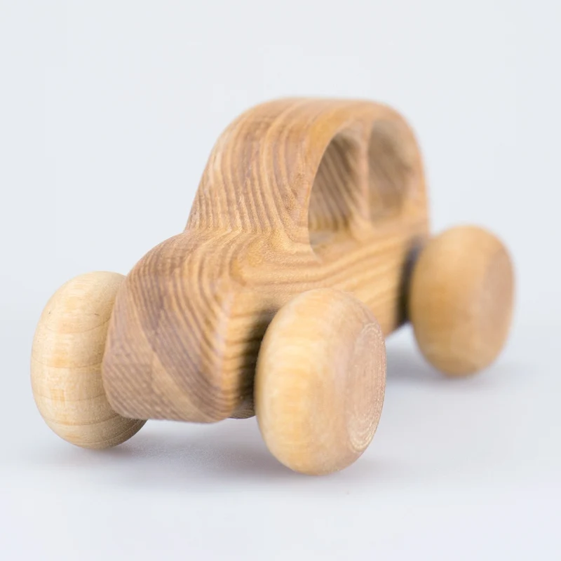 Jägerauto aus Holz