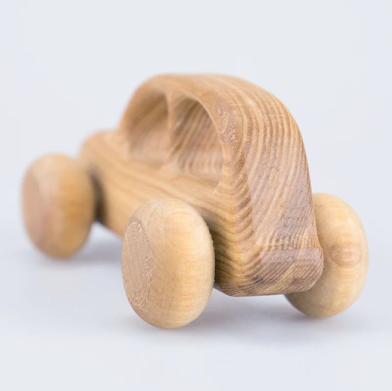 Jägerauto aus Holz
