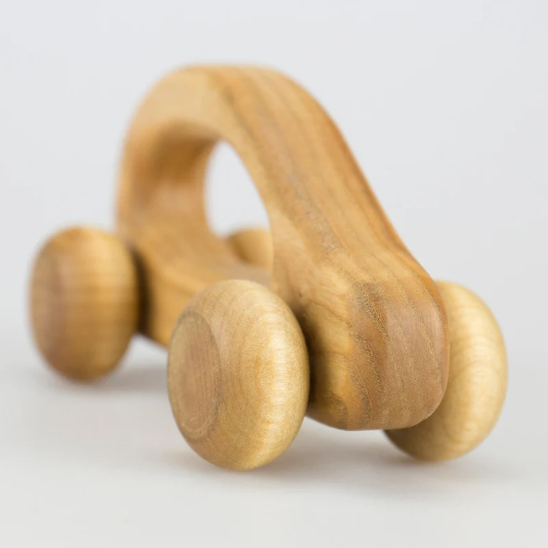 Schiebeauto aus Holz