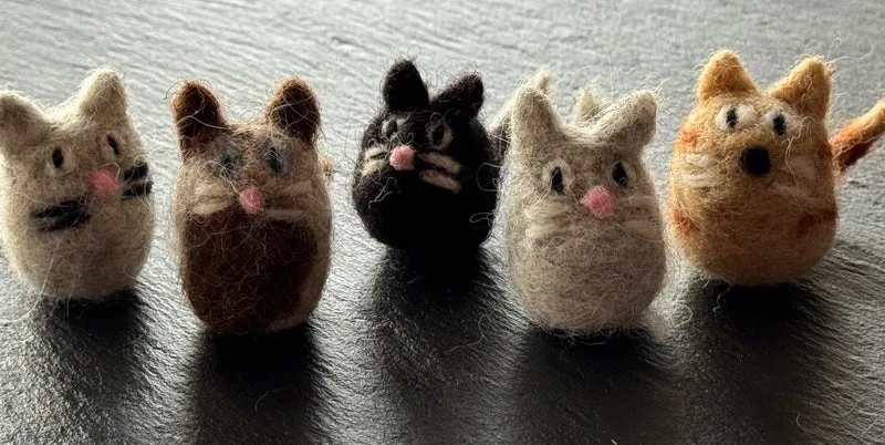Tiny Kitties – handgefilzte Minikätzchen