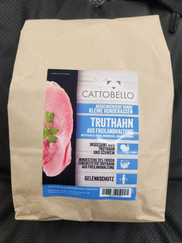 Cattobello Superfoods Truthahn aus Freilandhaltung mit Petersilie, Papaya, Brennnessel, Zucchini und Kürbis Small Breed 2kg