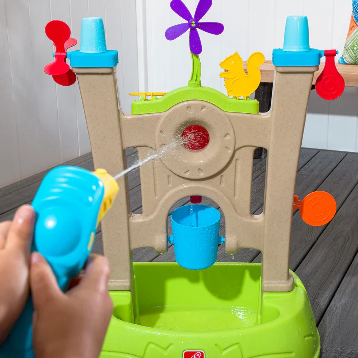 Step2 Water Park Arcade - Green