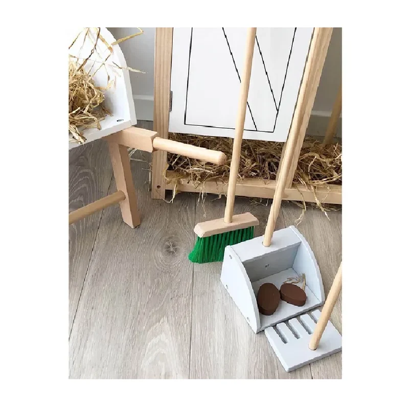 By Astrup Mestboy set for hobby horses