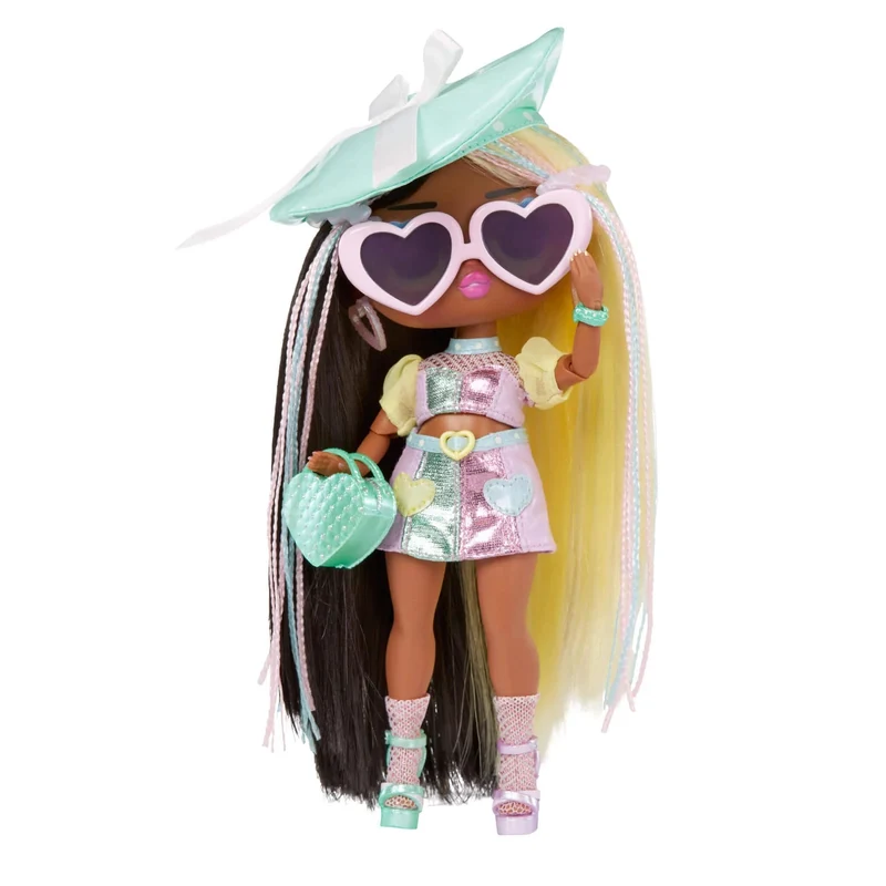 LOL Surprise! Tweens Series 4 Fashion Doll Darcy Blush