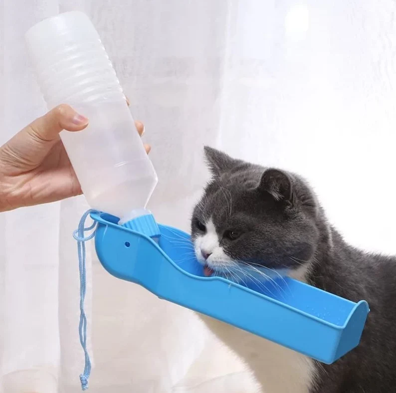 Tragbare Trinkflasche für Hunde mit Integriertem Napf – Ideal für Unterwegs