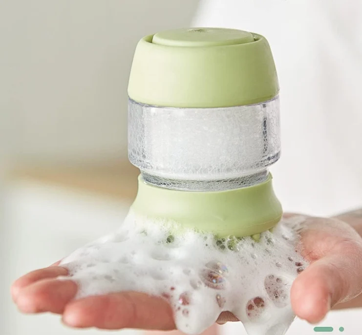 Silikon Haustier-Duschbürste mit Shampoo-Behälter für Sanfte Fellpflege