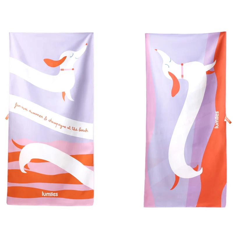 The Beach Towel – Dackel, Lilac Sunset (80x160 cm)