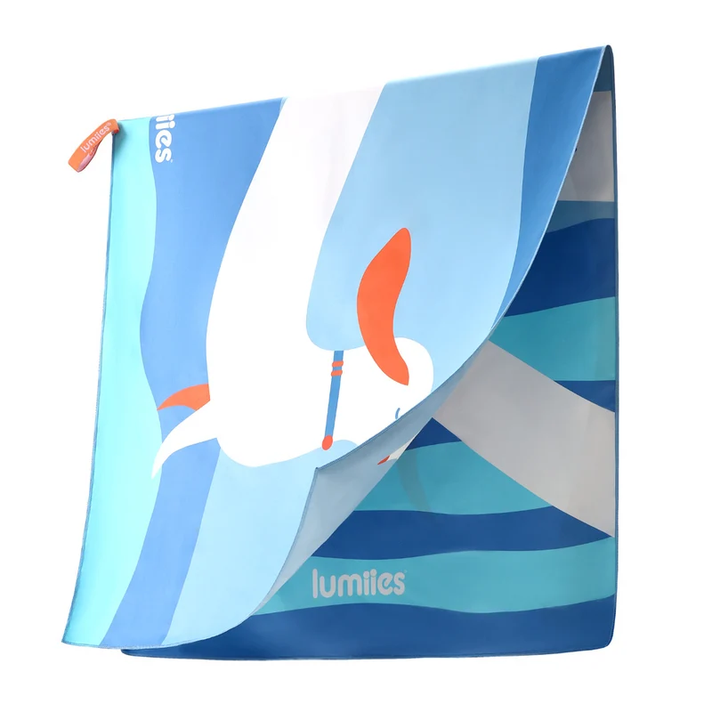 The Beach Towel – Dackel, Blue Lagoon (80x160 cm)