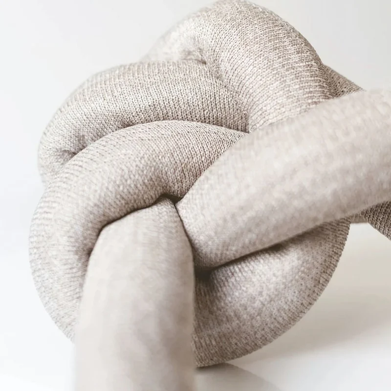 Schnüffelspielzeug NOUNOU Gray, mit Glöckchen