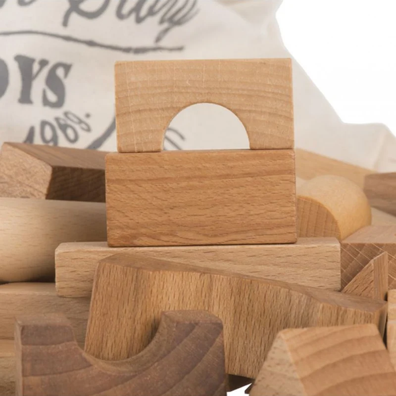 Natürliche Holzbausteine im Baumwollsack - 100 Stück