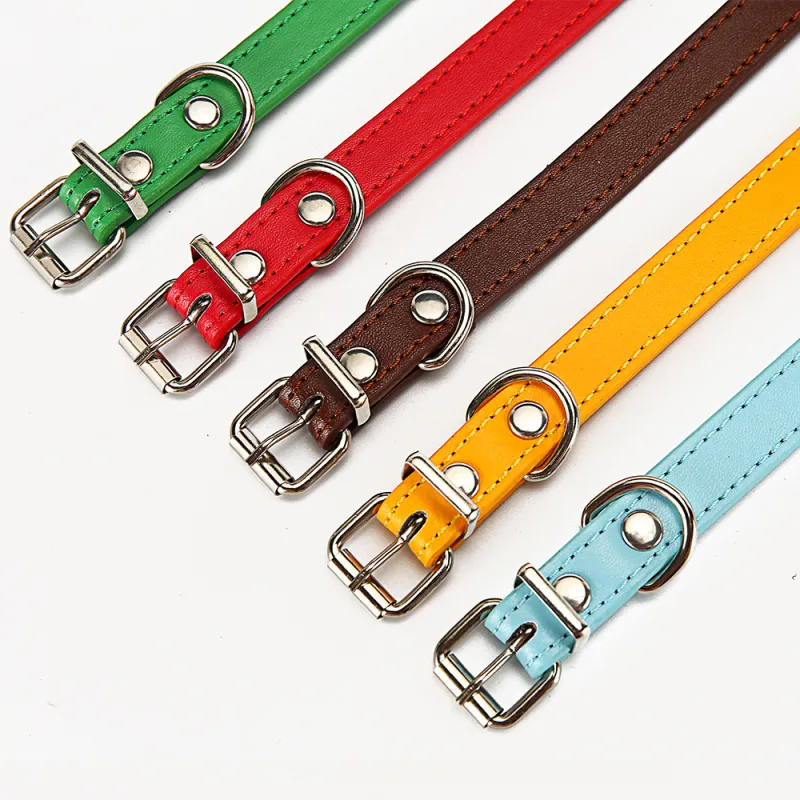 Buntes Lederhalsband für Hunde – Verstellbar und Strapazierfähig