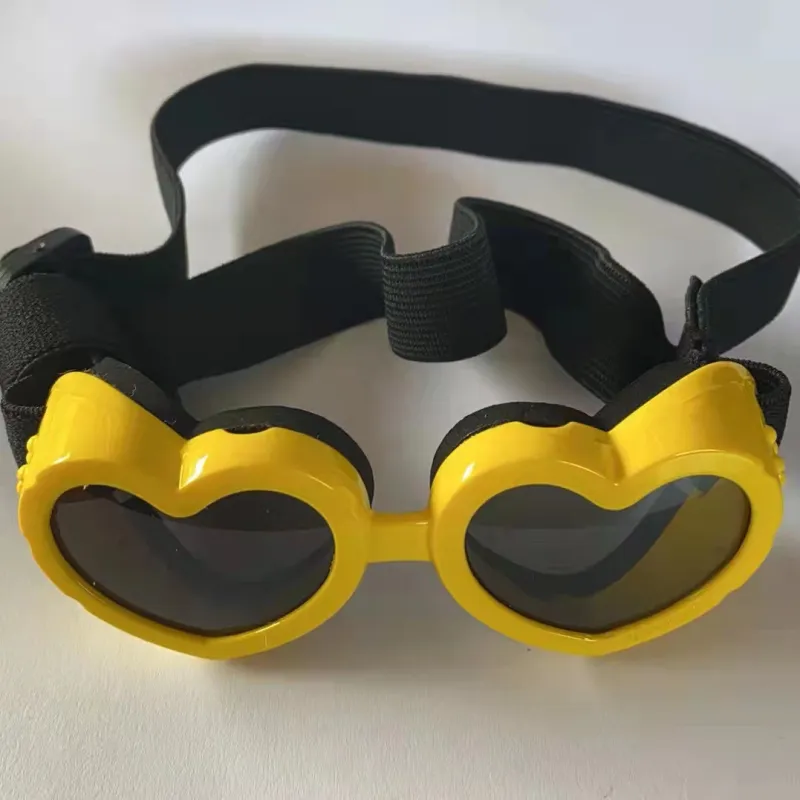 Herzförmige Hundesonnenbrille mit Verstellbarem Band – UV-Schutz für Hundeaugen